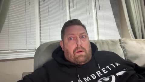 Snapshot of junky345 chatting on January 2025 06:43:01 PM Junky online show from January 2025 06:43:01 PM