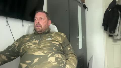 Snapshot of junky345 chatting on October 2025 02:04:01 PM Junky online show from October 2025 02:04:01 PM