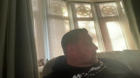 Junky online show from December 2025 01:05:02 PM