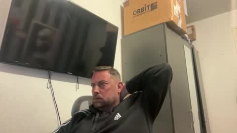 Junky online show from April 2026 08:42:02 PM