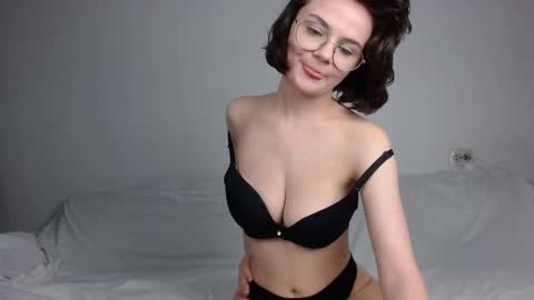 JunneWers online show from January 2025 05:11:01 PM