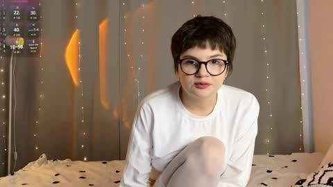 JunneWers online show from April 2026 11:57:02 AM
