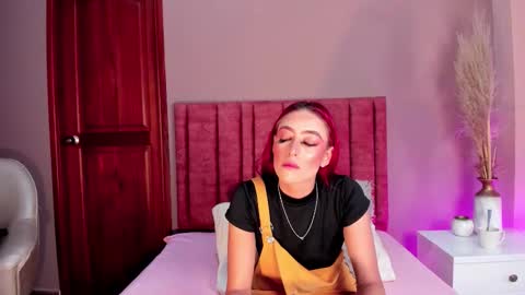 Jupiter Fox online show from December 2025 12:30:01 AM