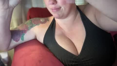 Snapshot of just4you101 chatting on December 2024 05:47:02 PM Flirty influncer online show from December 2024 05:47:02 PM