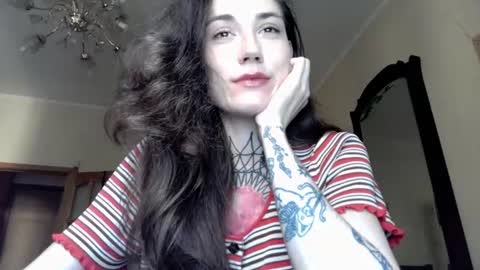 Snapshot of just_curly_ginger chatting on July 2026 09:33:01 AM Ginger Curly online show from July 2026 09:33:01 AM