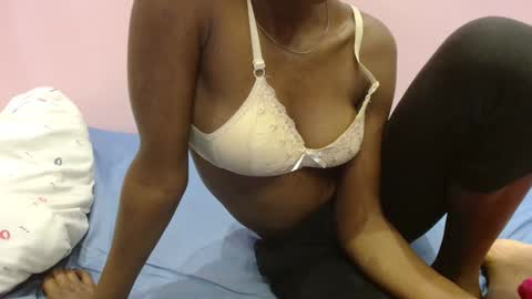 Snapshot of just_ebonee chatting on February 2026 11:55:01 AM just ebonee online show from February 2026 11:55:01 AM