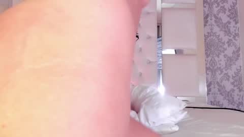 EMI  independent model  online show from January 2025 01:39:01 AM