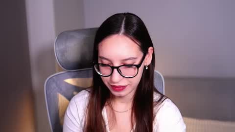 Snapshot of just_emmy chatting on February 2026 05:08:02 AM just call me Emmy online show from February 2026 05:08:02 AM