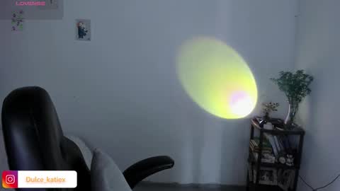 Sofia online show from March 2026 04:15:01 PM