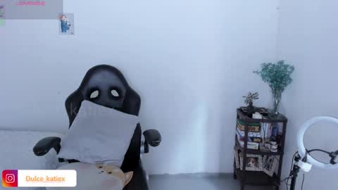 Sofia online show from March 2026 12:38:01 PM