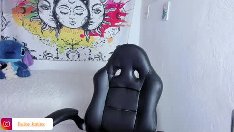 Sofia online show from April 2026 02:14:02 PM