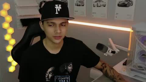 Snapshot of justagamerxxx chatting on July 2026 01:37:01 PM Rhys online show from July 2026 01:37:01 PM