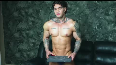 Snapshot of justin_clark1 chatting on June 2026 12:41:02 AM justin clark1 online show from June 2026 12:41:02 AM