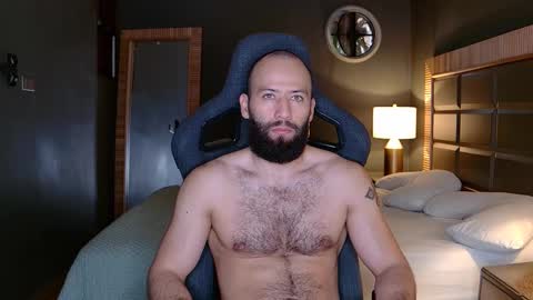 Justin online show from November 2025 11:33:02 AM