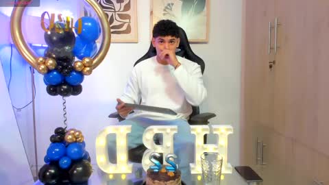 justin_payn14 online show from May 2026 02:22:02 PM