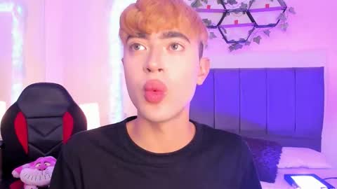 Justin online show from October 2025 11:28:02 AM