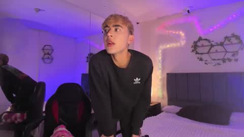 Justin online show from November 2025 11:29:01 AM