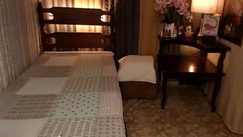 justine_hunk online show from December 2024 02:28:02 AM