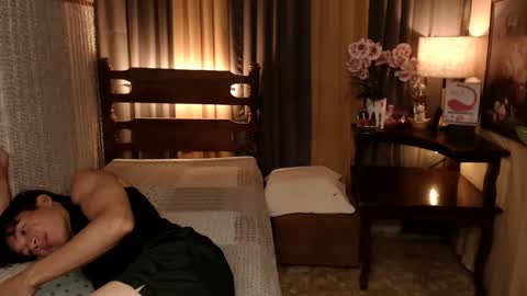 justine_hunk online show from December 2024 02:08:01 AM