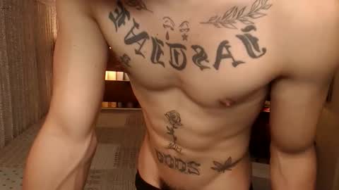 justine_hunk online show from April 2026 07:31:01 AM