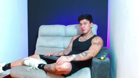 justinfuller_31 online show from February 2026 01:43:02 AM