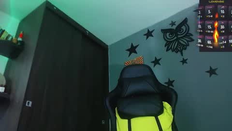 Justinsc online show from November 2025 10:03:02 PM