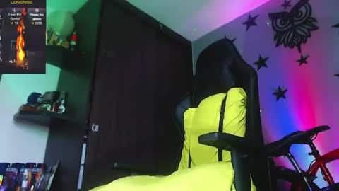 Snapshot of justinsc chatting on April 2026 10:40:02 PM Justinsc online show from April 2026 10:40:02 PM