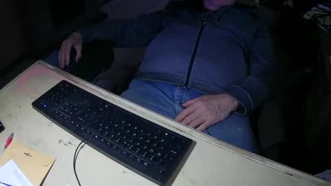 Justme39057 online show from October 2025 10:18:02 PM