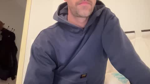 justmeandyou00 online show from December 2025 11:08:01 AM