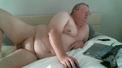 Snapshot of justmedm64 chatting on March 2025 09:15:02 PM justmedm64 online show from March 2025 09:15:02 PM