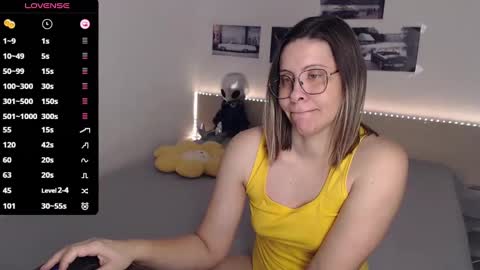 Julie online show from February 2025 04:57:01 AM