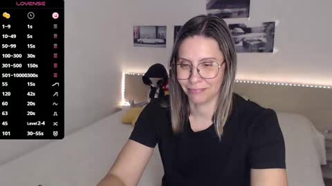 Julie online show from October 2025 03:57:02 PM