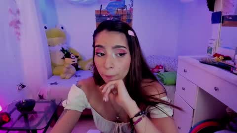 Mia online show from February 2025 07:38:01 AM