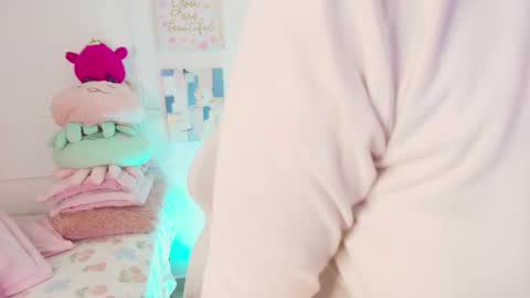 Emy online show from September 2025 12:55:01 AM