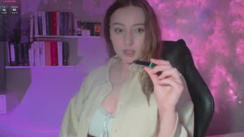 Kira online show from January 2025 06:49:01 PM