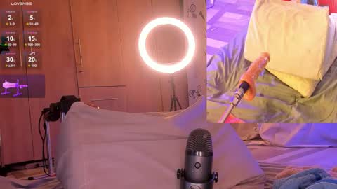  Karolin  online show from February 2026 11:36:01 PM