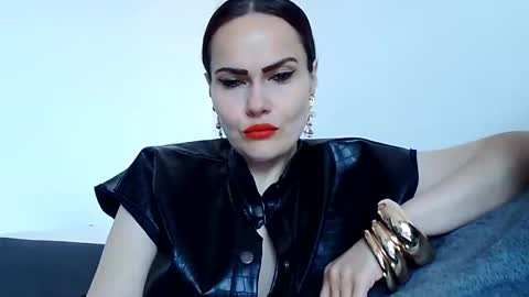 k_queen36 online show from May 2026 10:01:02 AM