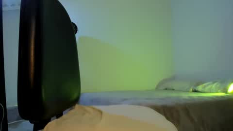 ChloeIndependient model online show from December 2024 12:25:01 AM