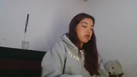 KAHELIINDEPENDENT MODEL online show from November 2025 04:55:01 AM