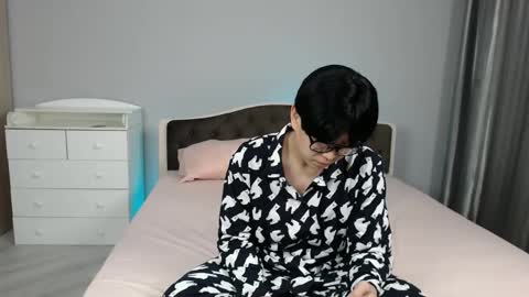 Snapshot of kai_chicken chatting on December 2025 01:15:02 AM Kai Chicken online show from December 2025 01:15:02 AM