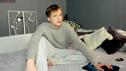 Kai online show from March 2026 03:32:01 AM