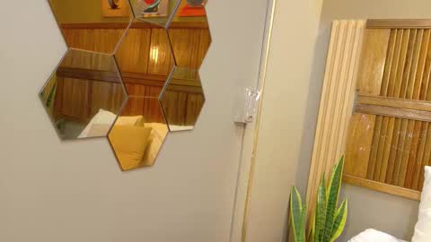 kaiawhite online show from March 2026 11:26:02 PM