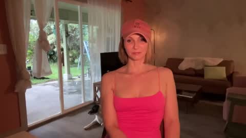 Snapshot of kaileeshy chatting on January 2025 03:58:02 AM Kailee Smile online show from January 2025 03:58:02 AM