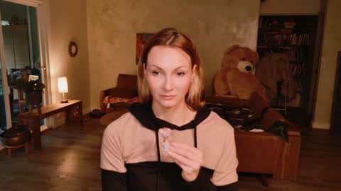 Snapshot of kaileeshy chatting on January 2026 03:56:02 AM Kailee Smile online show from January 2026 03:56:02 AM