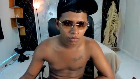 Snapshot of kaiser_alpha777 chatting on April 2026 06:35:01 PM kaiser_alpha777 online show from April 2026 06:35:01 PM