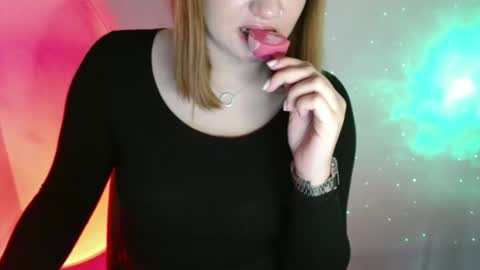 Kaitlin online show from March 2026 10:04:01 AM