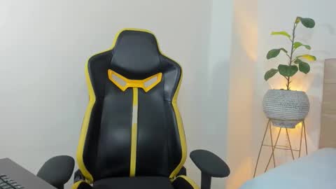 KAITT  online show from October 2025 12:52:02 PM