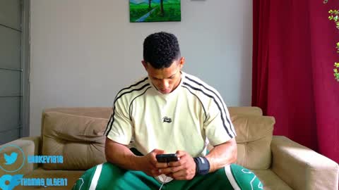 Snapshot of kale_tomson chatting on June 2026 06:43:01 PM kale thomson online show from June 2026 06:43:01 PM