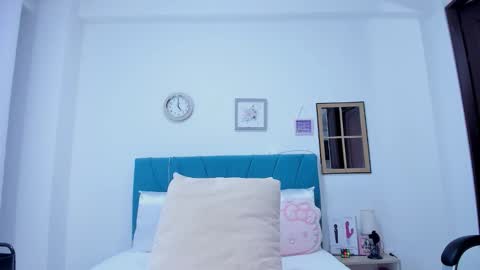 Kamilalopez online show from March 2026 10:09:01 PM