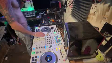 kamikazeozzy_juicylucee online show from January 2026 05:45:01 AM